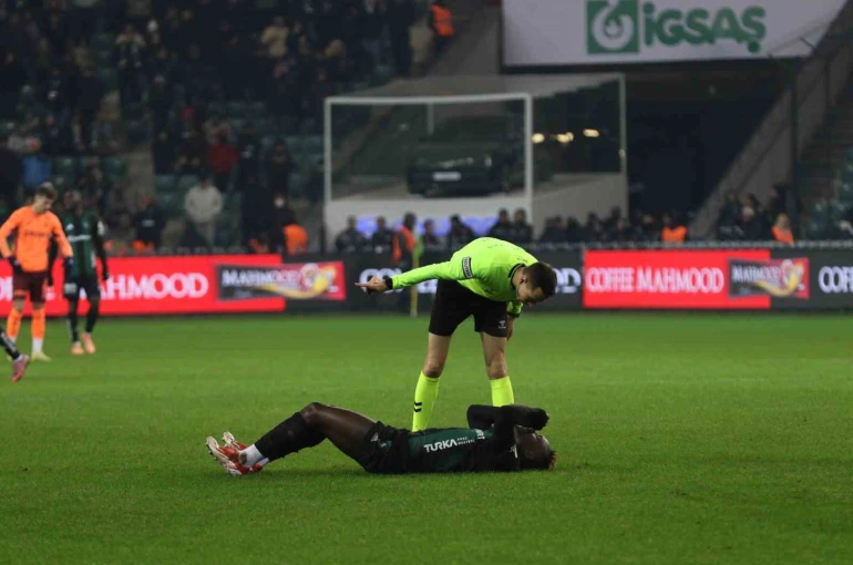 Trendyol Süper Lig: Kocaelispor: 1 - Trabzonspor: 2 (Maç sonucu) 