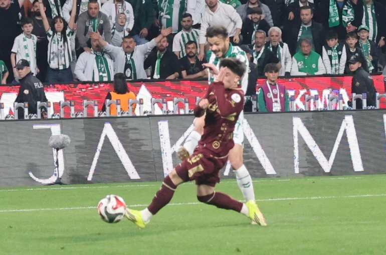 Trendyol Süper Lig: Konyaspor: 2 - Trabzonspor: 1 (Maç sonucu) 