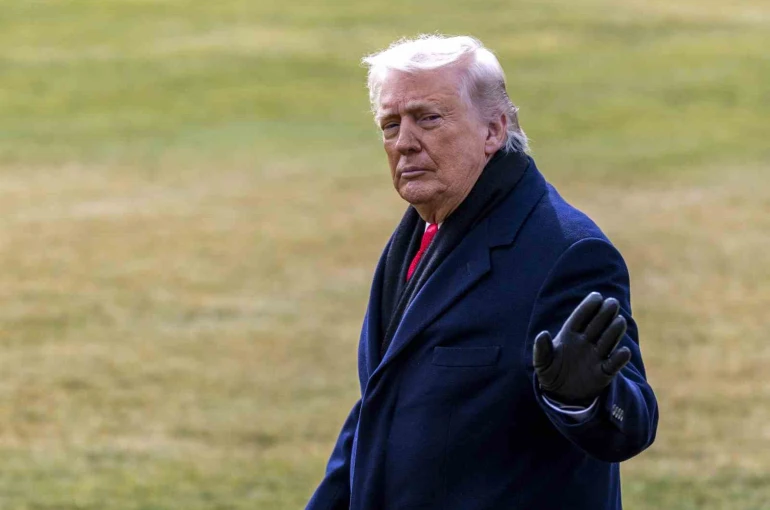 Trump, Grönland’ın satın alımına karşı çıkan 8 Avrupa ülkesine yüzde 10 gümrük vergisi yaptırımı uygulayacak