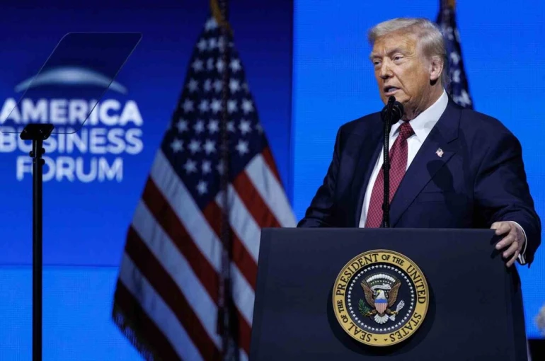 Trump, New York Belediye Başkanı Mamdani’yi hedef aldı: "Amerikalılar ’komünizm ve sağduyu’ arasında seçim yapmak zorunda"