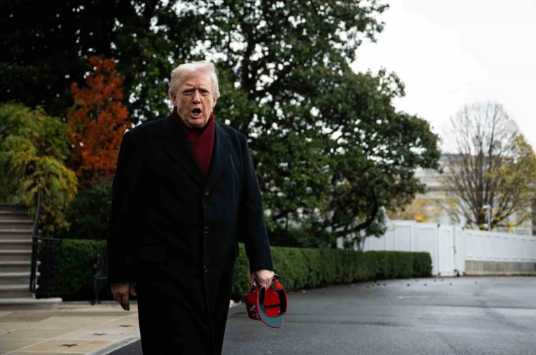 Trump: "Zelenskiy barış planını reddederse küçük yüreğiyle savaşmaya devam edebilir" 