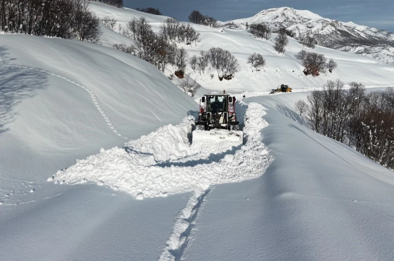 Tunceli’de 143 köy yolu ulaşıma kapandı 