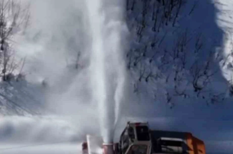 Tunceli’de 96 köy yolu ulaşıma açıldı, 39 köy yolunda çalışmalar sürüyor