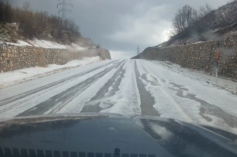 Tunceli’de dolu yağışı etkili oldu: Sürücüler zor anlar yaşadı 