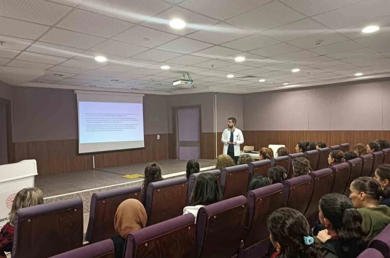 Tunceli’de meme kanseri farkındalık çalışmaları sürüyor 