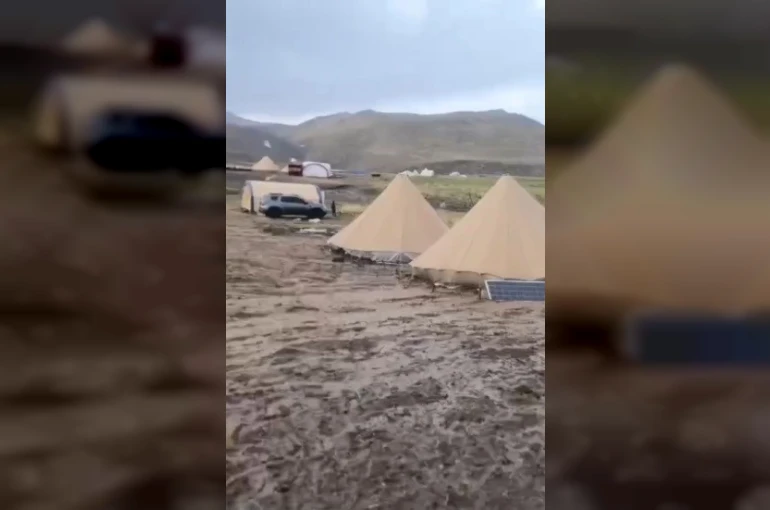 Tunceli’de yüksek rakımda sağanak etkili oldu: Yaylacılar zor anlar yaşadı