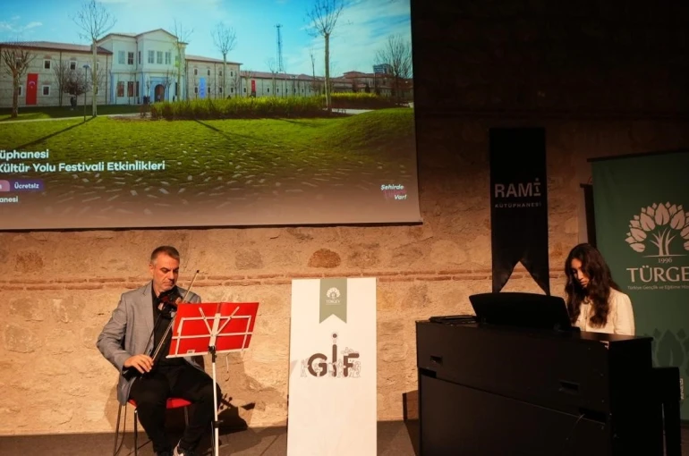 TÜRGEV GİF öğrencilerinden Kültür Yolu Festivali’nde piyano resitali