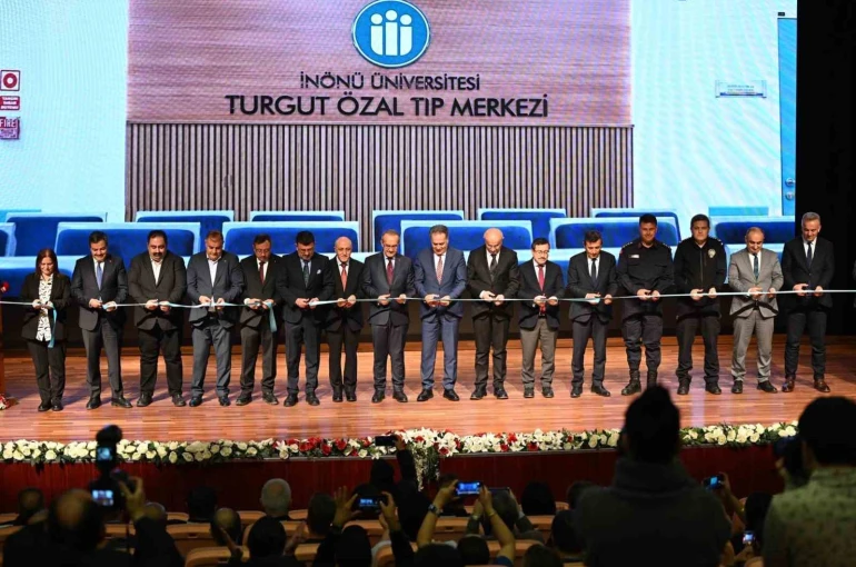 Turgut Özal Tıp Merkezi’nin yenilenen Acil Servisi hizmete açıldı 