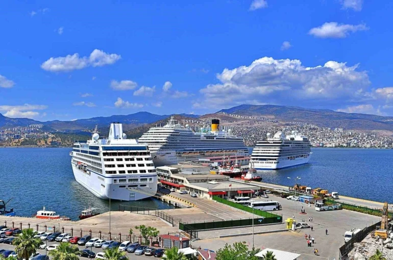 Turizmcilerden, "Alsancak Limanı kruvaziyer ve yolcu taşımacılığına ayrılsın" talebi 