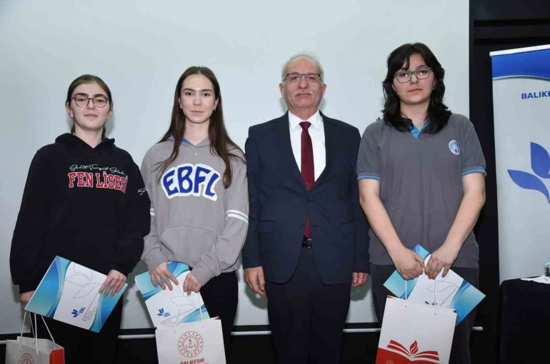 Türk Destanları Balıkesir’de sahnede buluştu 