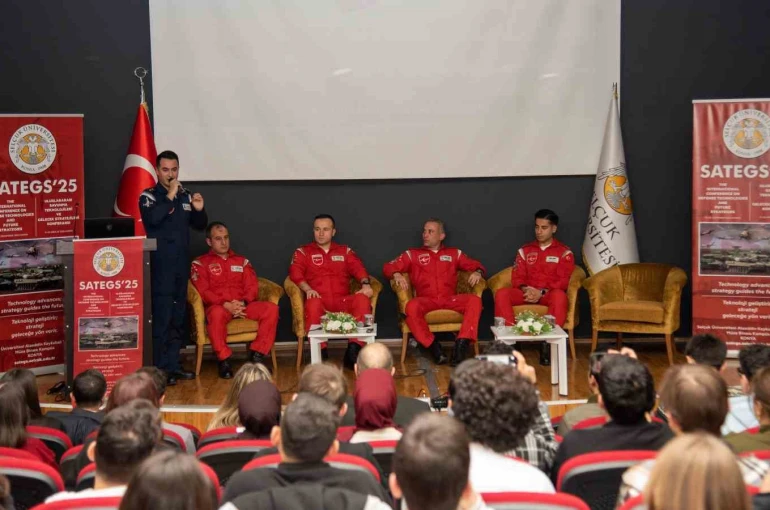 Türk Yıldızları, Selçuk Üniversitesinde