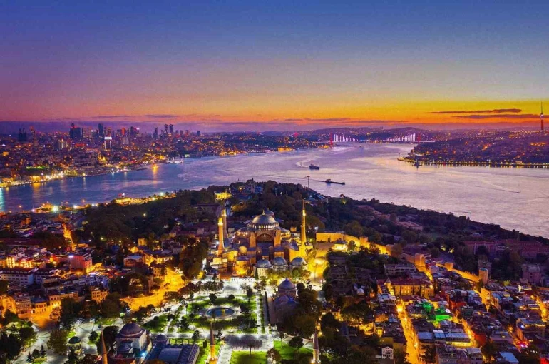 Türkiye 2027 Avrupa Oyunları için EOC ile ev sahibi ülke anlaşmasını imzaladı 