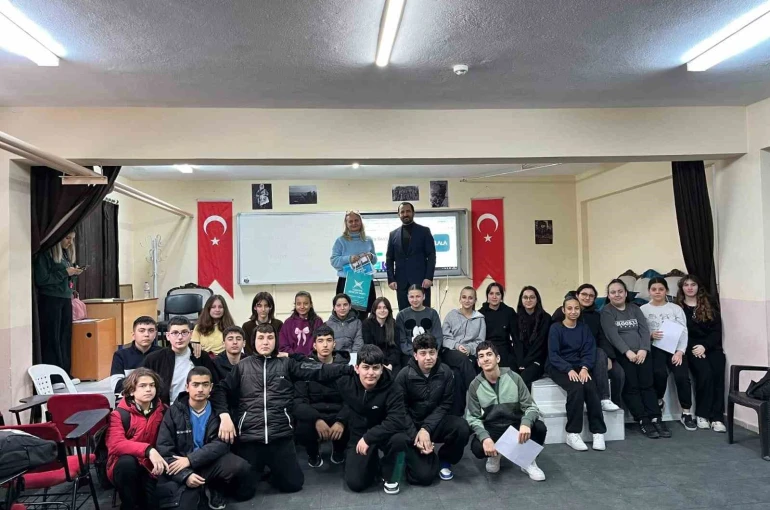 Türkiye Gençlik Vakfı’ndan ortaokul öğrencilerine ödüllü yarışma 