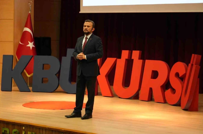 Türkiye Ulusal Ajansı Başkanı Astarcı KBÜ’de öğrencilerle buluştu 