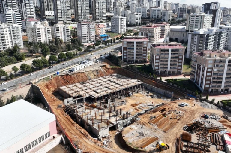 Türkiye’nin en kapsamlı gençlik merkezlerinden biri Kahramanmaraş’ta yükseliyor 