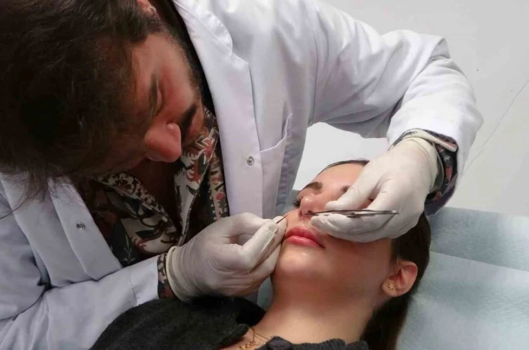 Tuzla Devlet Hastanesi’nde yapay zekâ destekli estetik cerrahi dönemi başladı 