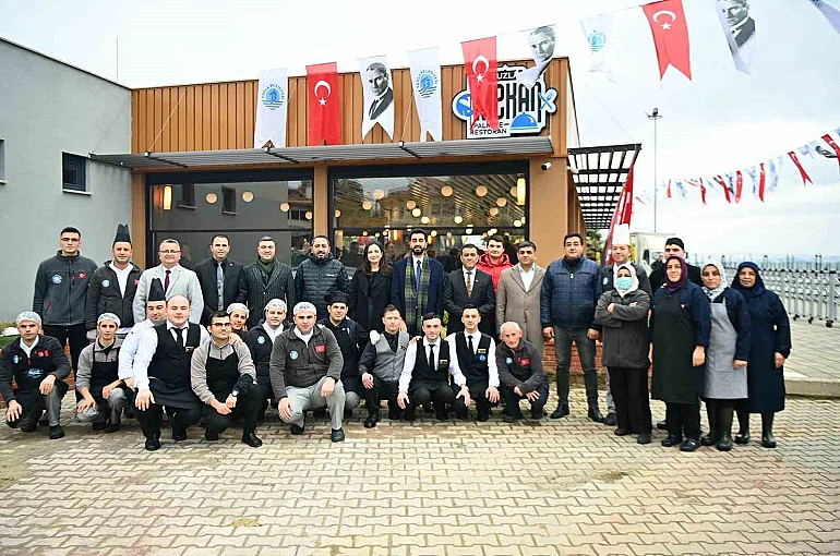 Tuzla Mekan Palmiye yenilenen yüzüyle hizmete açıldı 