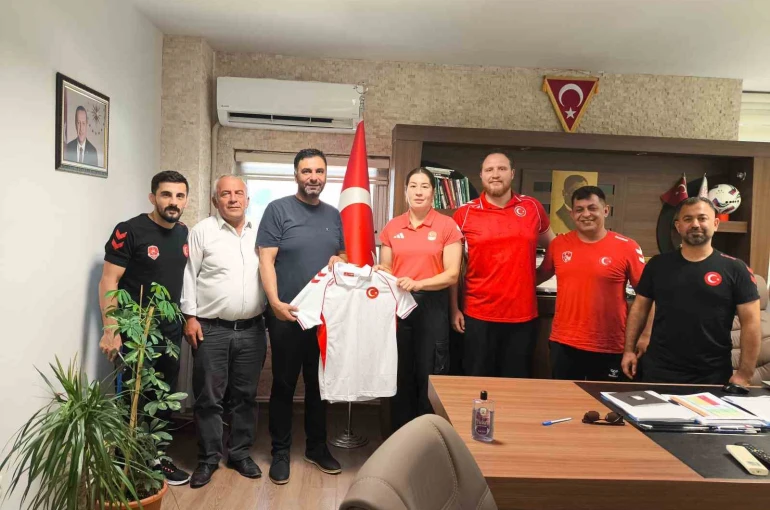 U-20 Kadın Güreş Milli Takımı, Dünya Şampiyonası hazırlıklarını Afyonkarahisar’da sürdürüyor 