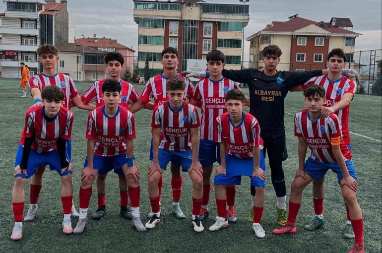 U16 Gençler Ligi’nde çekişme devam ediyor