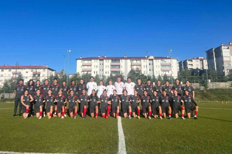 U19 Kadın Millî Takımı’nın Erzurum kampı başladı
