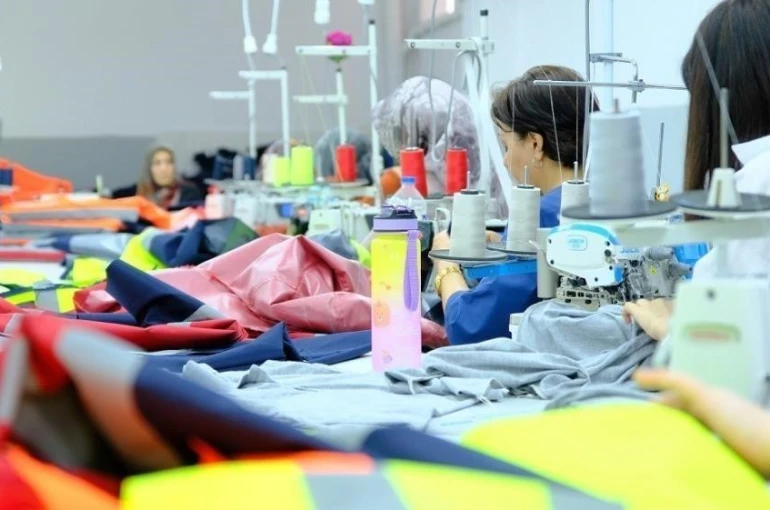 Ücretli çalışan sayısı yıllık yüzde 1,8 arttı