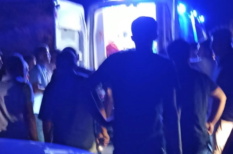 Uçuruma yuvarlanan otomobil sürücüsü yaralandı 