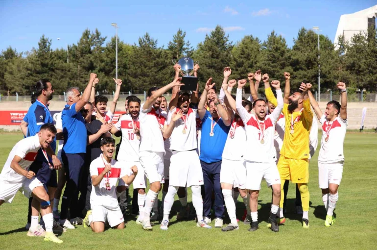 UEFA Regions’ Cup Bölgeler Karması şampiyonu İstanbul oldu 