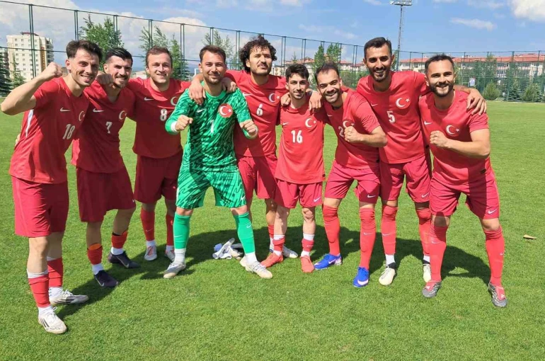 UEFA Regions Cup’ta yarı final heyecanı 