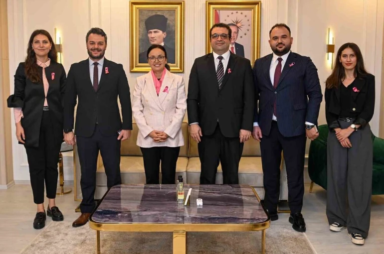 Uludağ Elektrik’ten meme kanserine karşı "Pembe Farkındalık" 