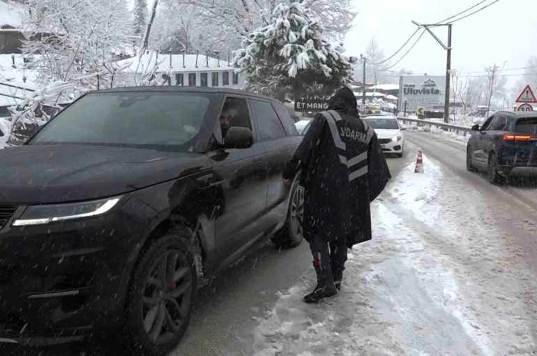 Uludağ’a çıkanlara jandarma izin vermedi 