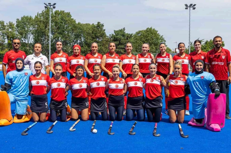 Ümit Milli Kadın Hokey Takımı Avrupa 4’üncüsü oldu 