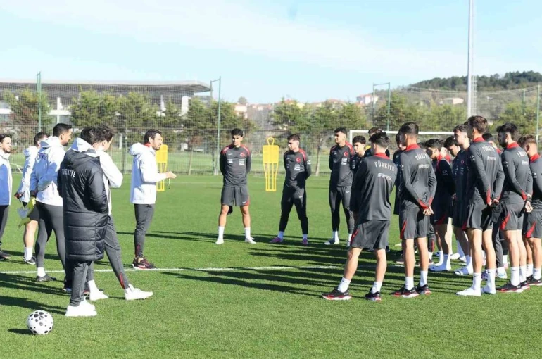 Ümit Milli Takımı, Litvanya maçı hazırlıklarına ara vermeden başladı 