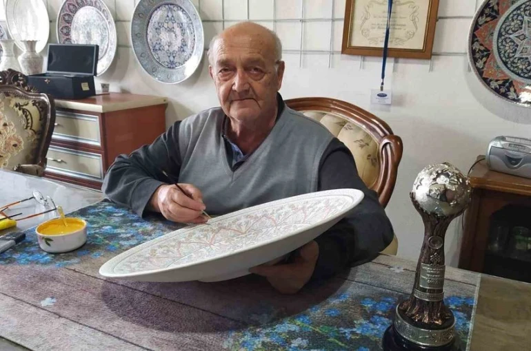 UNESCO ödüllü çini ustası Hamza Üstünkaya hayatını kaybetti 