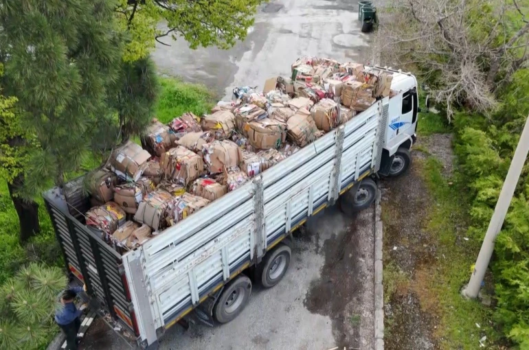 Üniversitede 76 ton atık ekonomiye kazandırıldı 