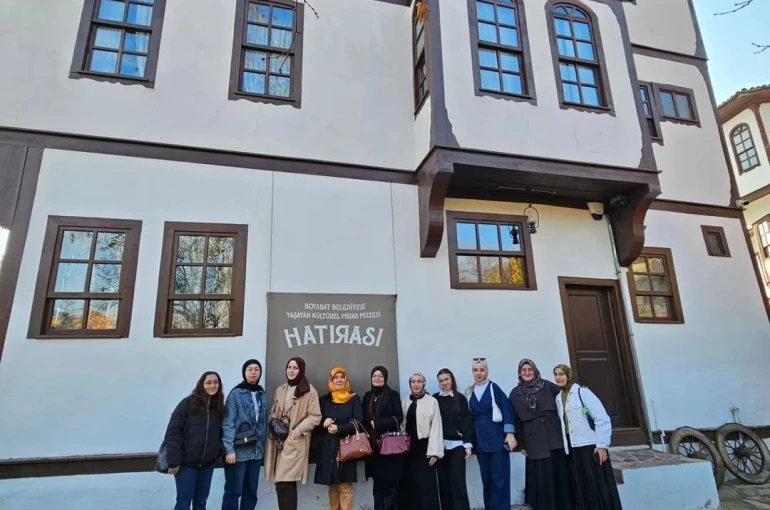 Üniversiteli gençler Sinop’un kültürel değerlerini yerinde keşfetti