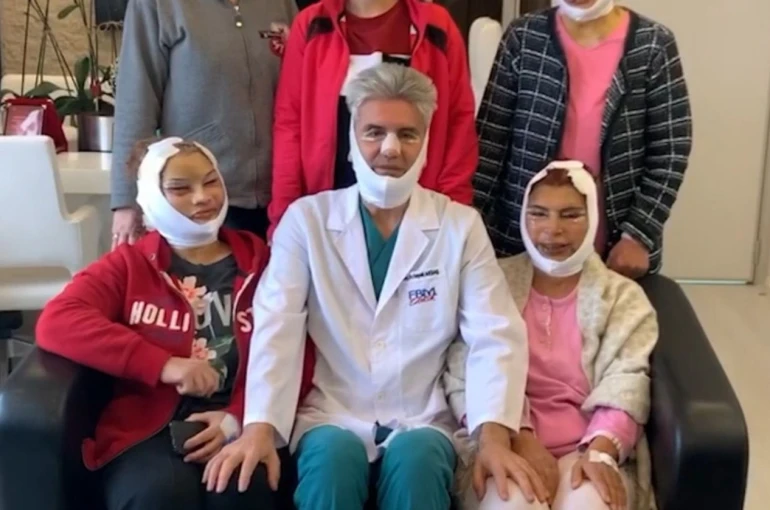 Ünlü estetikçinin yüz germe yaptığı hastalarla çektiği video sosyal medyada ilgi odağı oldu