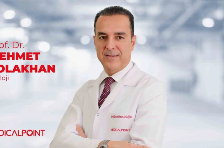 Üroloji Uzmanı Prof. Dr. Solakhan: "Yaz sıcakları böbrek taşını tetikliyor" 