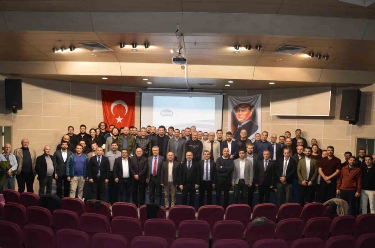 Uşak Eğitim ve Araştırma Hastanesi’nde bilimsel ve akademik buluşma 