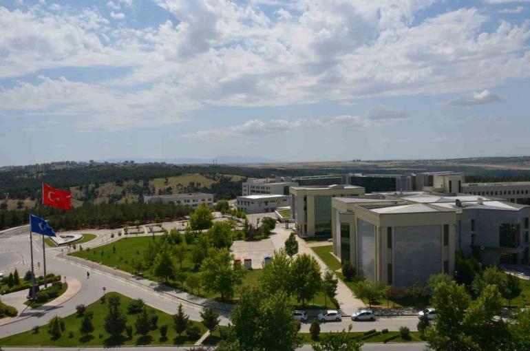 Uşak Üniversitesi, CWTS Leiden Rankings Open Edition 2025’te yerini aldı