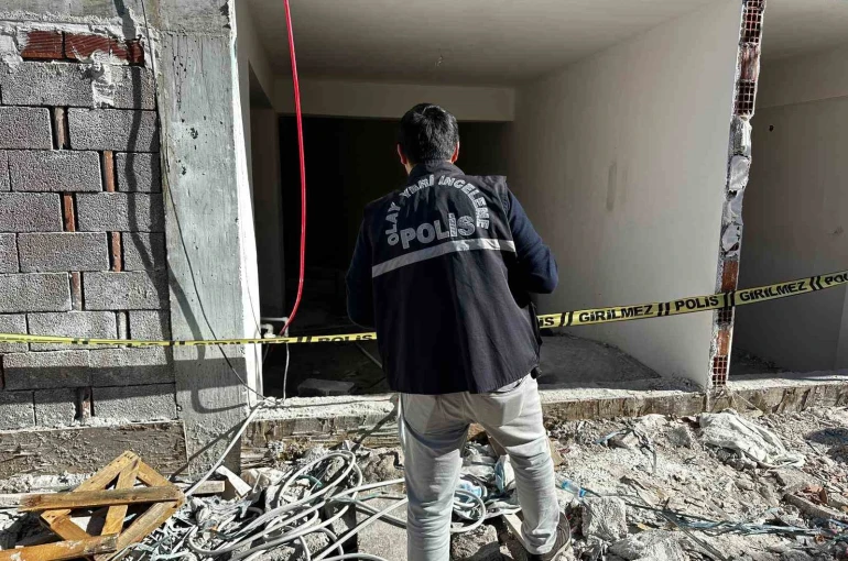 Uşak’ta inşaat halindeki apartmandan düşen kişi öldü