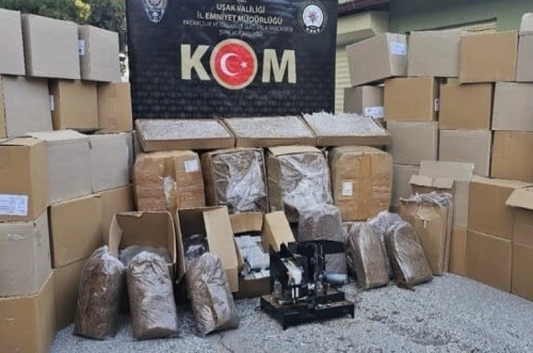 Uşak’ta kaçak tütün ve makaron operasyonu 