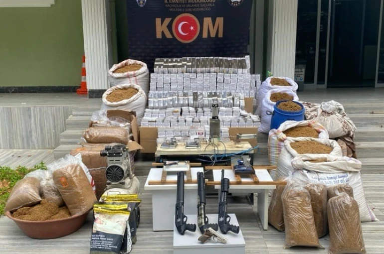 Uşak’ta kaçakçılık operasyonu: 5 gözaltı 