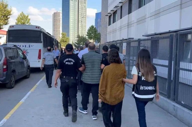 Üsküdar Belediyesi soruşturmasında şüpheliler sağlık kontrolünden geçirildi