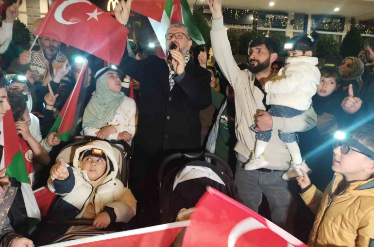 Üsküdar’da fast-food zincirini boykot 200’üncü gününe ulaştı 