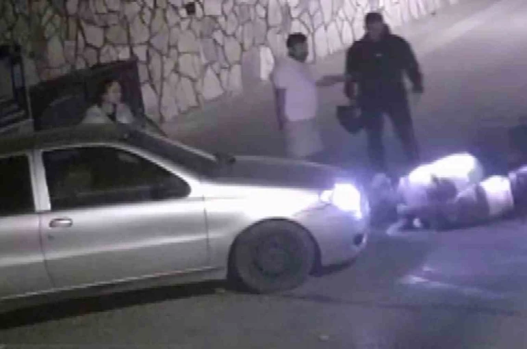 Üsküdar’da yol verme tartışması yumruklu kavgaya dönüştü 