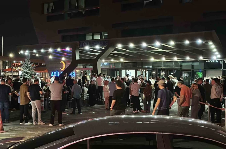 Üvey oğlu tarafından tabancayla vurulan baba hayatını kaybetti