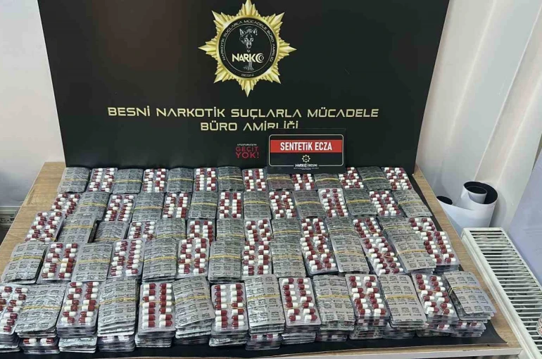 Uyuşturucu operasyonunda 2 şahıs tutuklandı