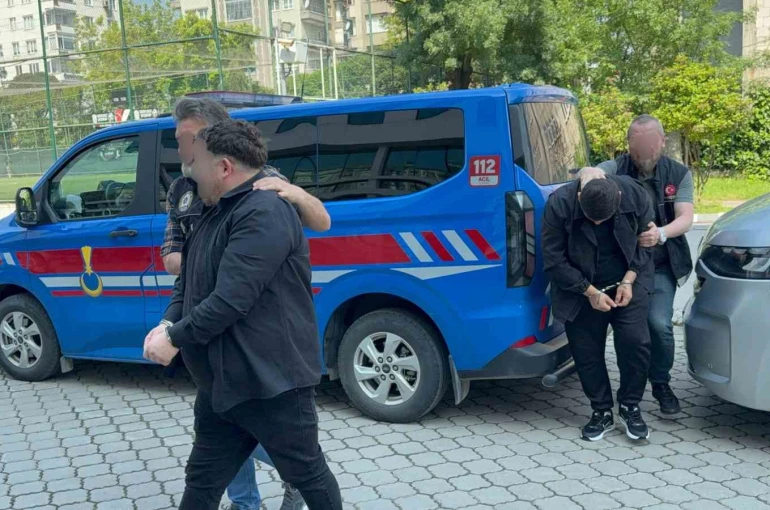 Uyuşturucu operasyonunda 2 şüpheli tutuklandı 