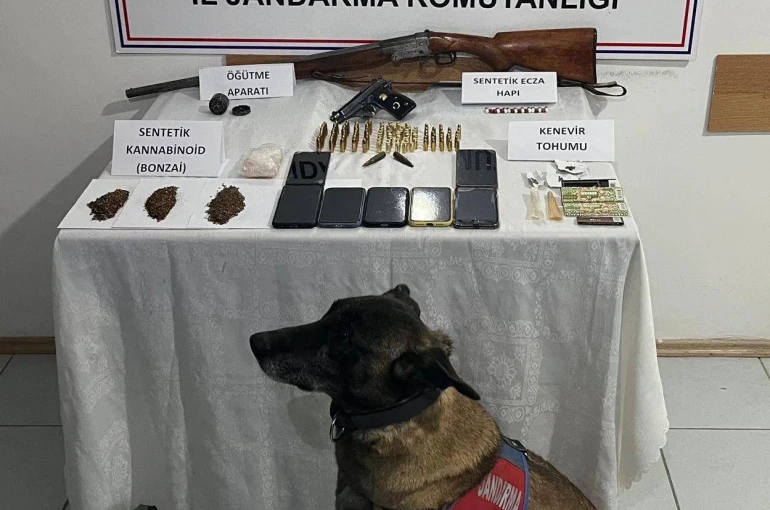 Uyuşturucu operasyonunda 8 kişi gözaltın a alındı