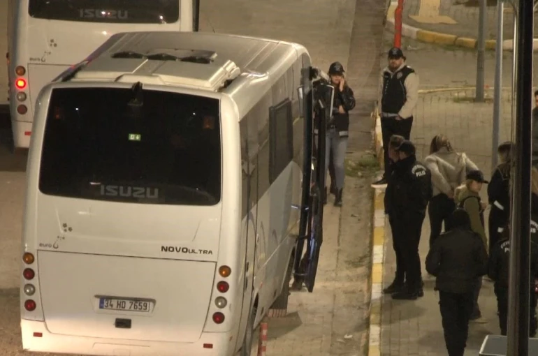 Uyuşturucu ve fuhuş soruşturmasında gözaltına alınan ünlü isimler Adli Tıp Kurumu’nda test verdi 